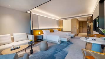 Decoración personalizada, muebles diferentes y escritorio