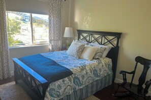 4 室のベッドルーム、アイロン / アイロン台、インターネット、ベッドシーツ