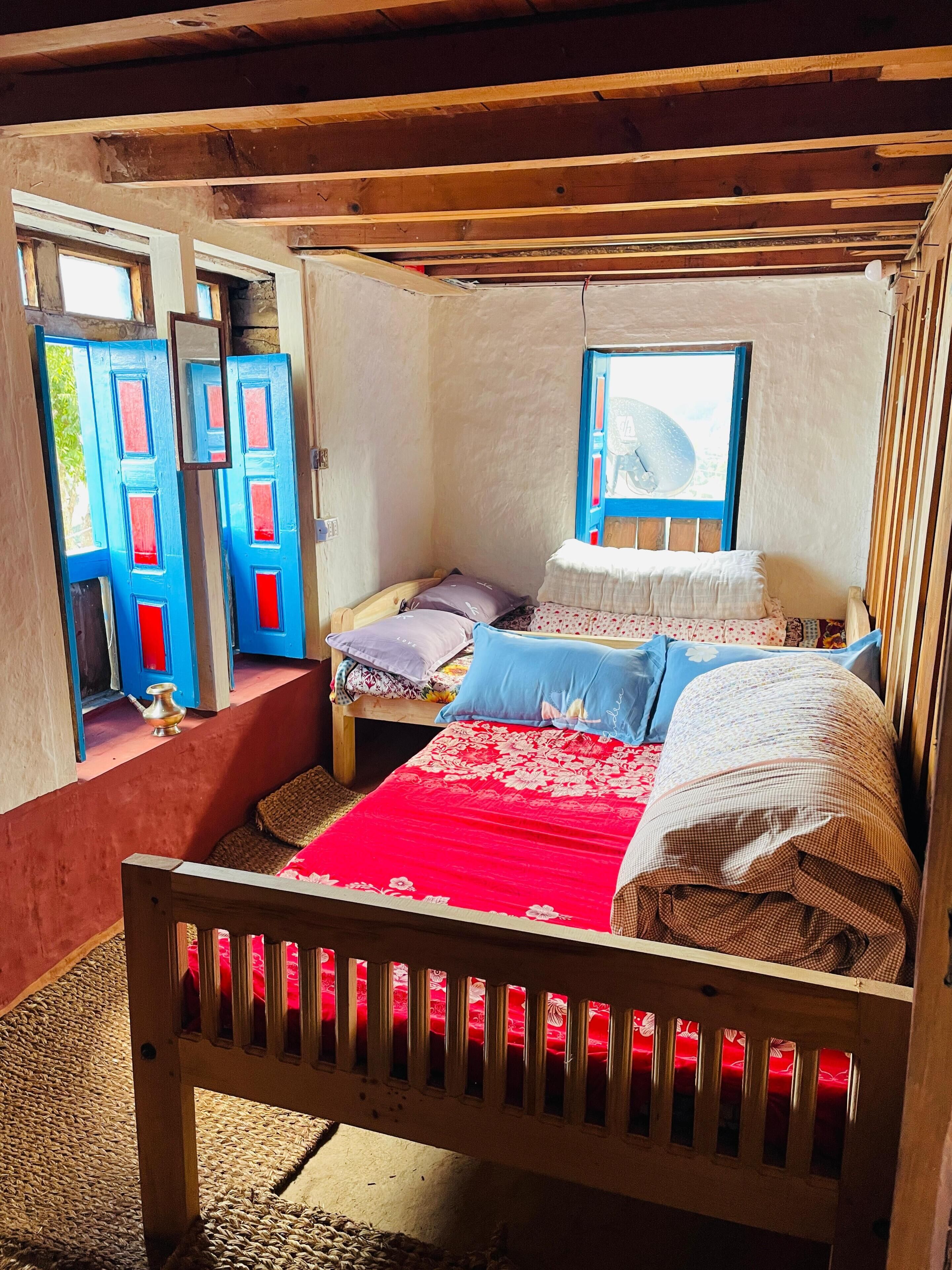 基本雙人房, 露台, 山景 | 房內夾萬、免費 Wi-Fi