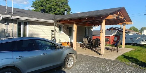 Country house. Loft with 2 bedrooms, 3 beds, bathroom and living room