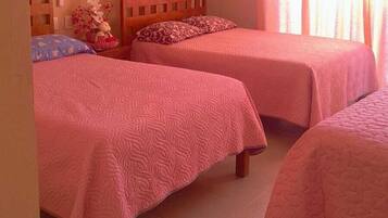 Family Room, Beach View | Free WiFi