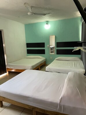 Habitación familiar, vista a la playa | Wifi gratis 