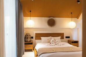 書桌、筆電工作空間、免費無線上網