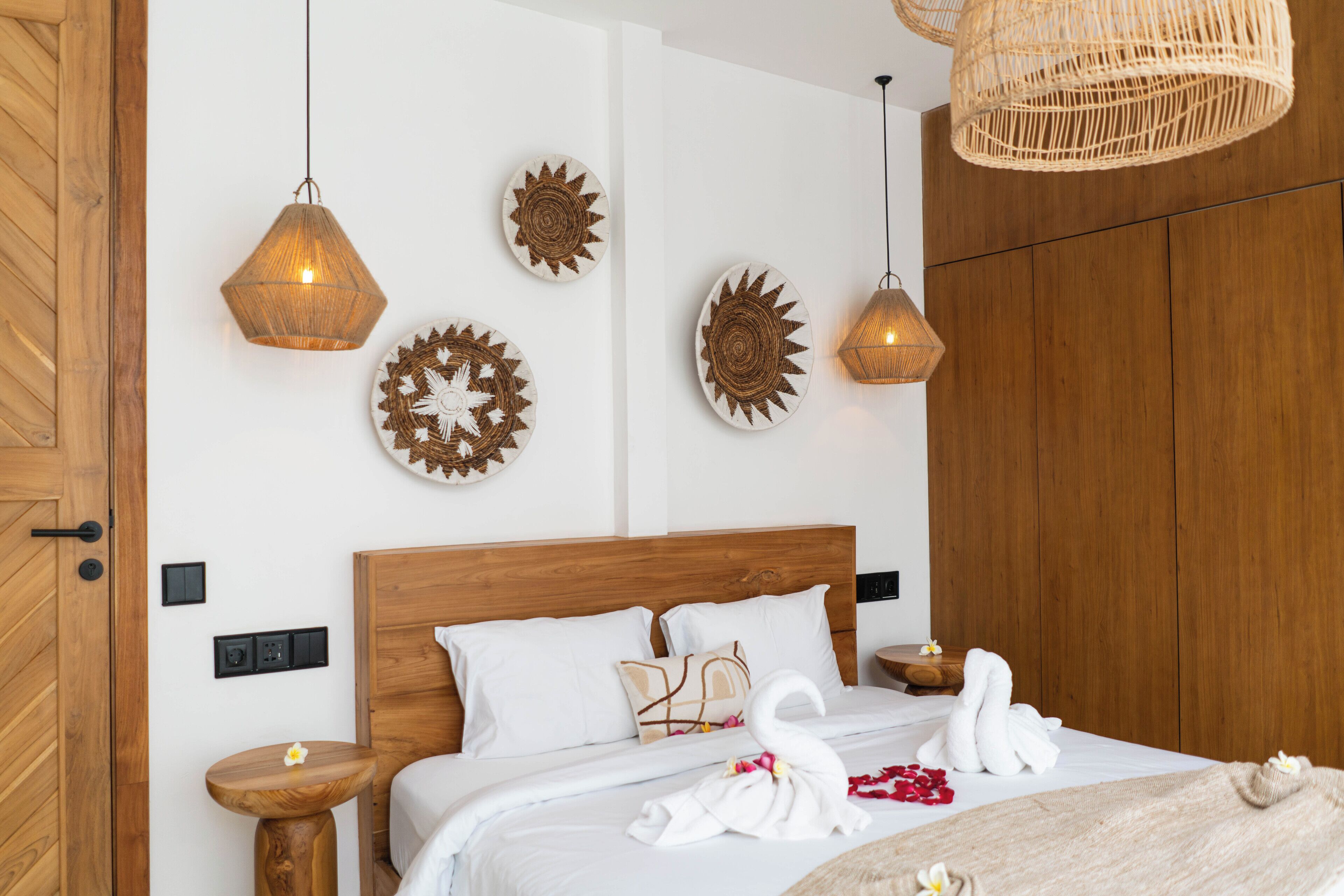 Een bureau, een laptopwerkplek, gratis wifi