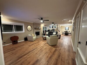 Living area - A&C WATERFORD COTTAGE # 3 (Victoria)