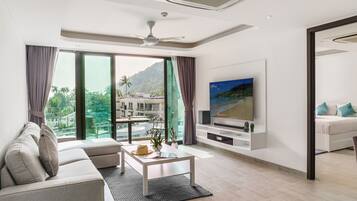 Apartemen Keluarga, pemandangan bukit | Ruang keluarga