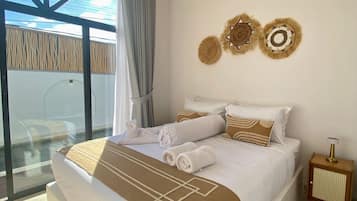 Deluxe villa, 2 slaapkamers, uitzicht op zwembad | Select Comfort-bedden, een bureau, een laptopwerkplek, gratis wifi