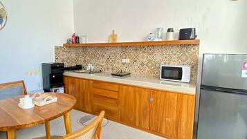 Deluxe-Villa, 2 Schlafzimmer, Poolblick | Wohnzimmer