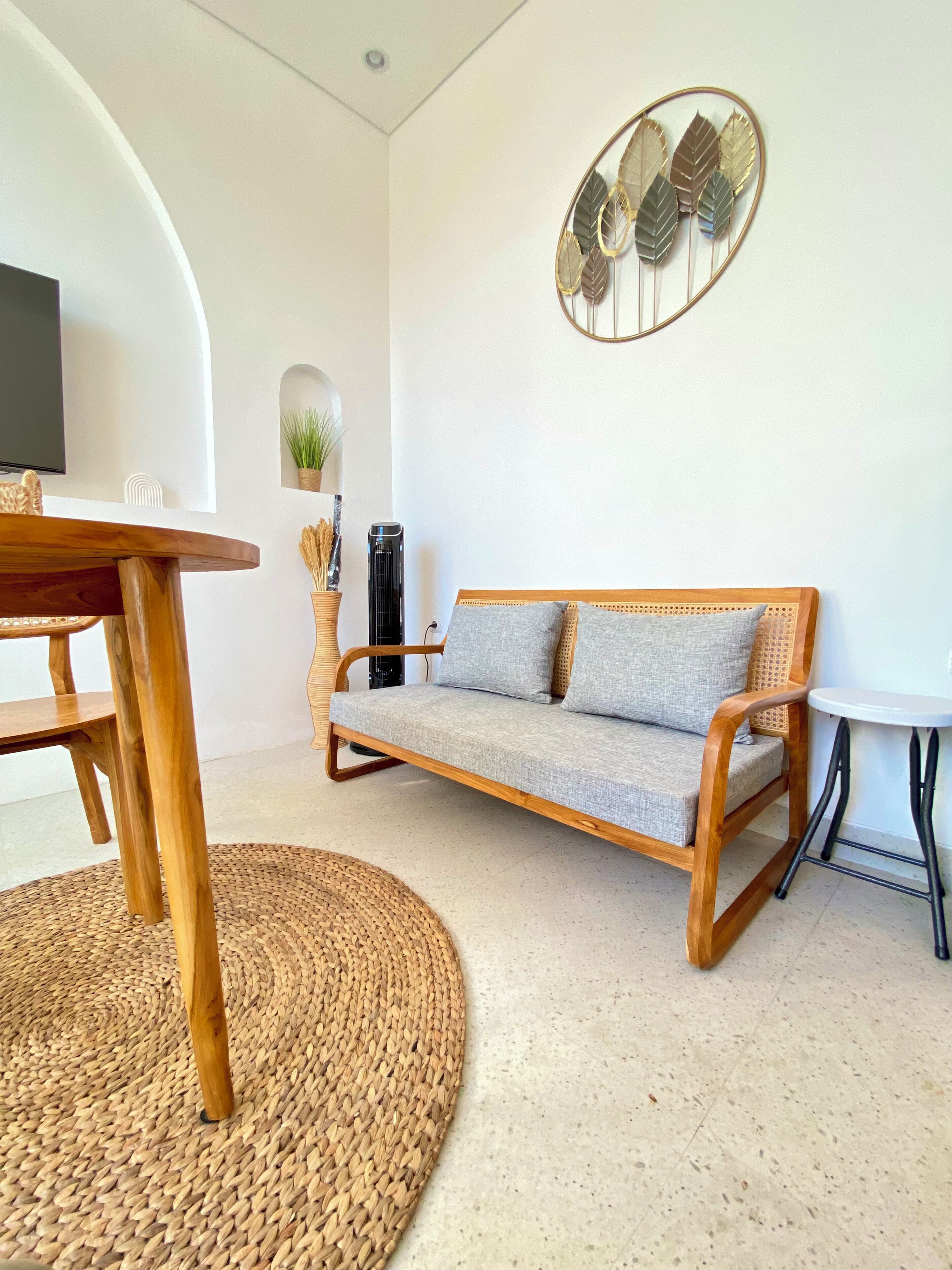 Deluxe Villa, 2 Bedrooms, Pool View | Living room