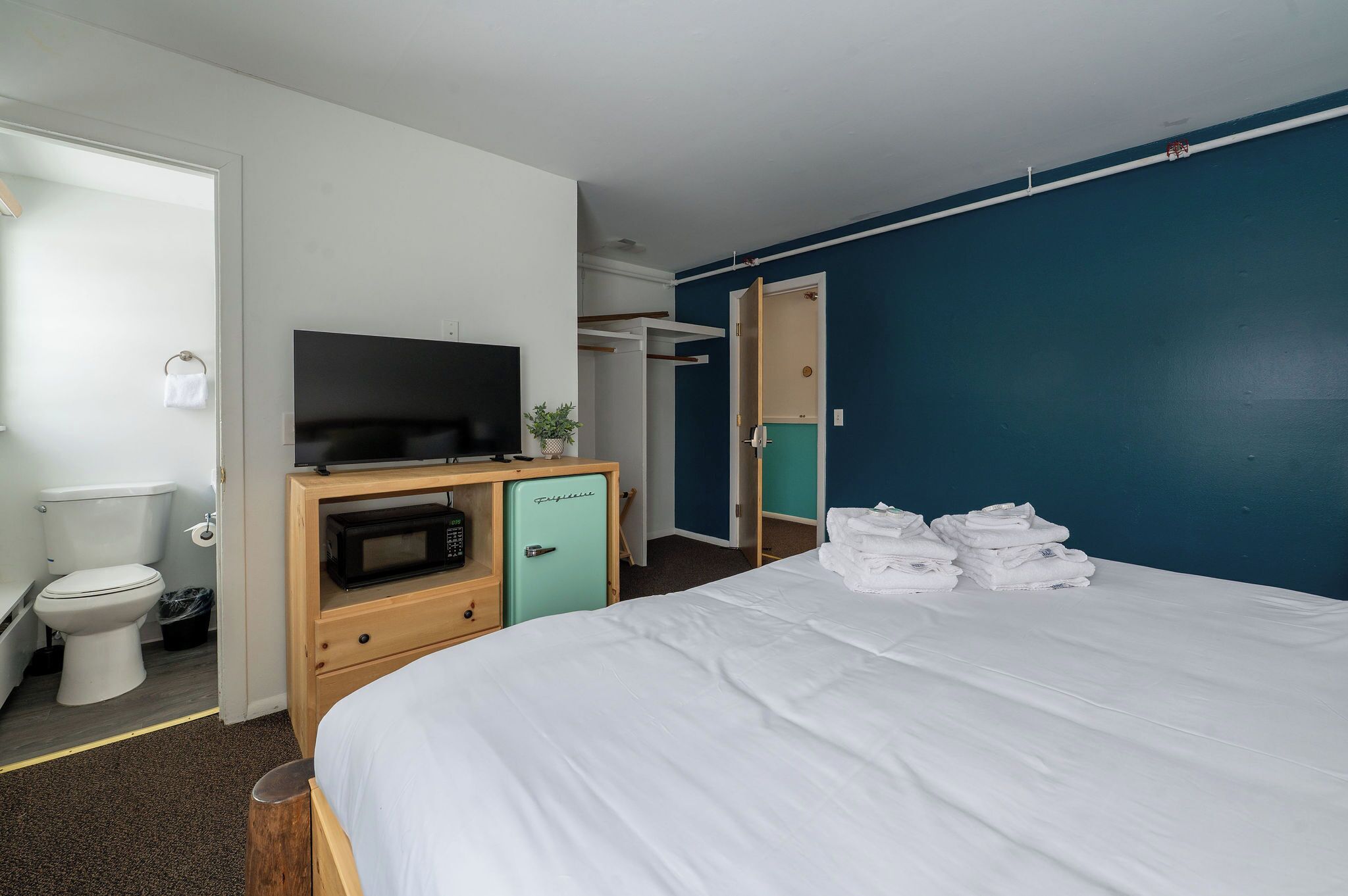 Habitación individual estándar, 1 cama King size | Wifi gratis 