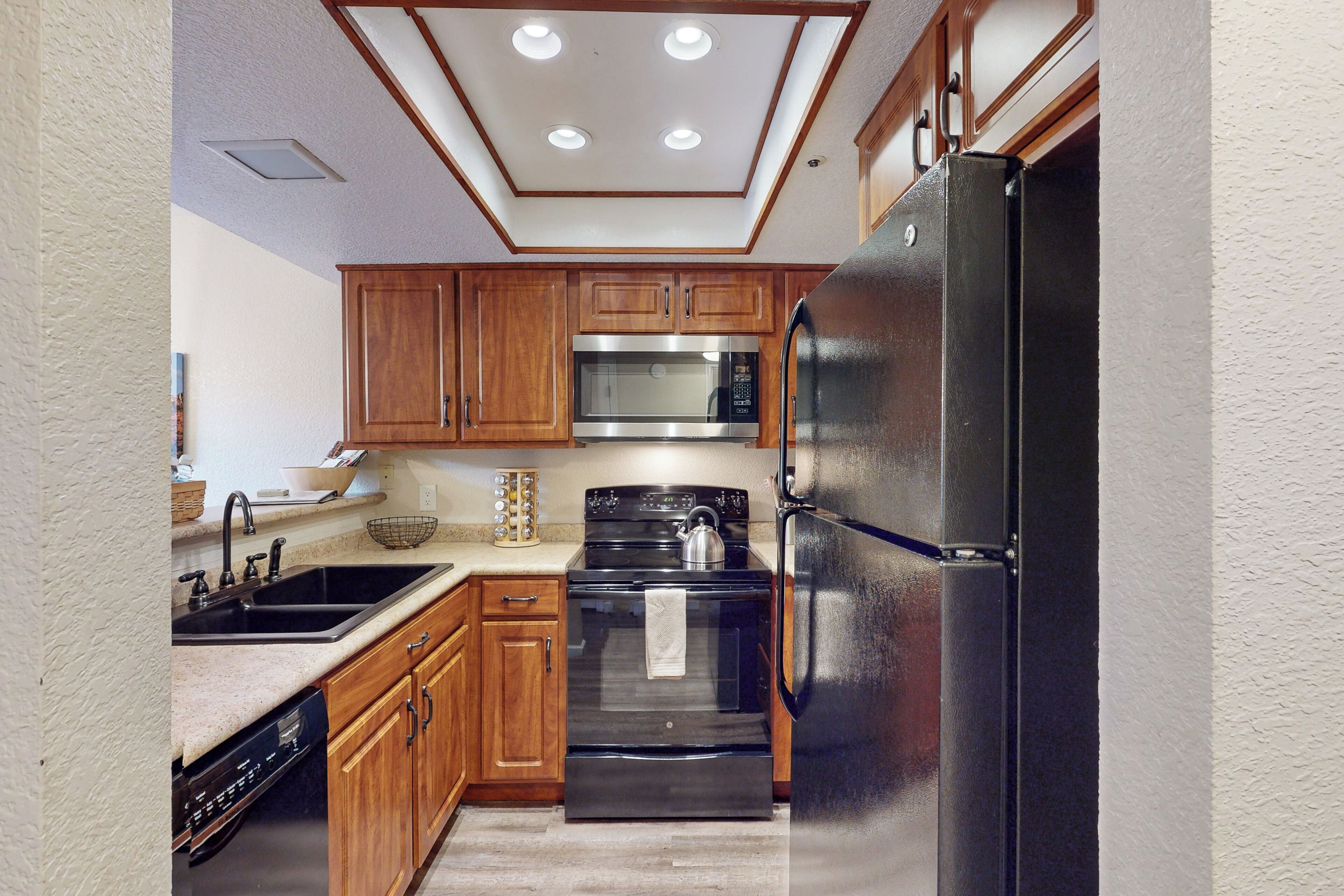 Fridge, microwave, stovetop, dishwasher