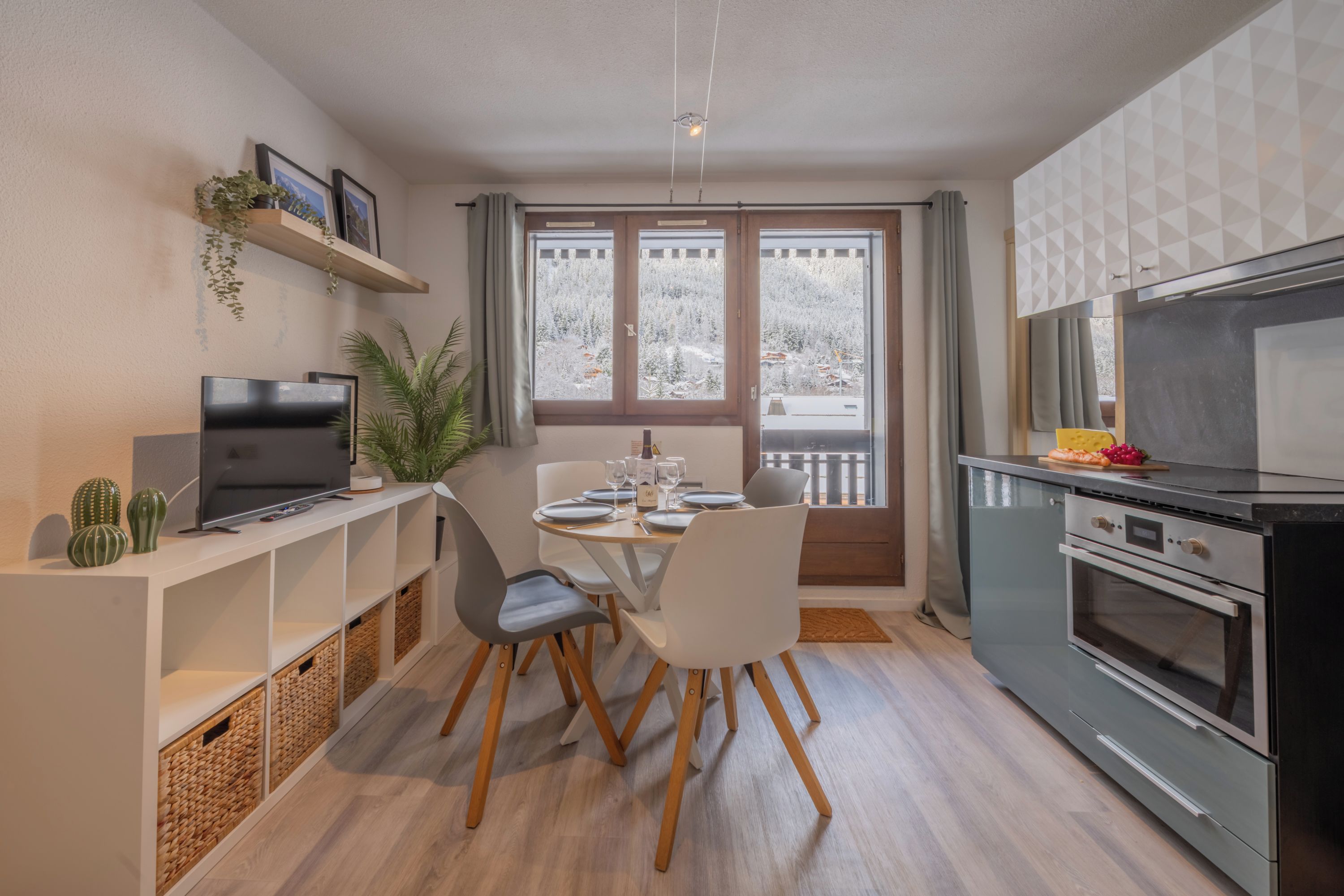 Kitchen and dining area