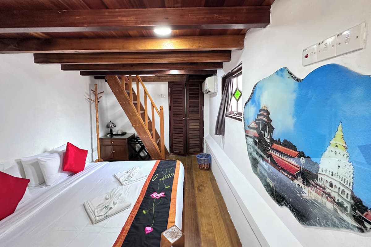 Family Room | Free WiFi