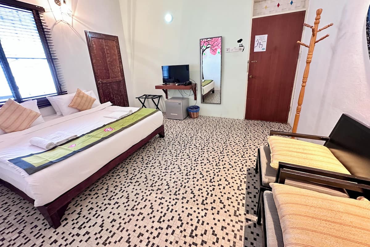 Double Room, Balcony, City View | Free WiFi