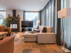 TV - Montela Pavillon - Holiday Stay by Interhome (Saas-Grund)