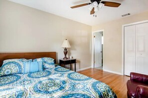 4 chambres, fer et planche à repasser, Wi-Fi gratuit