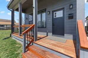 Exterior detail - Renovated home minutes from downtown Indianapolis! (Indianapolis)