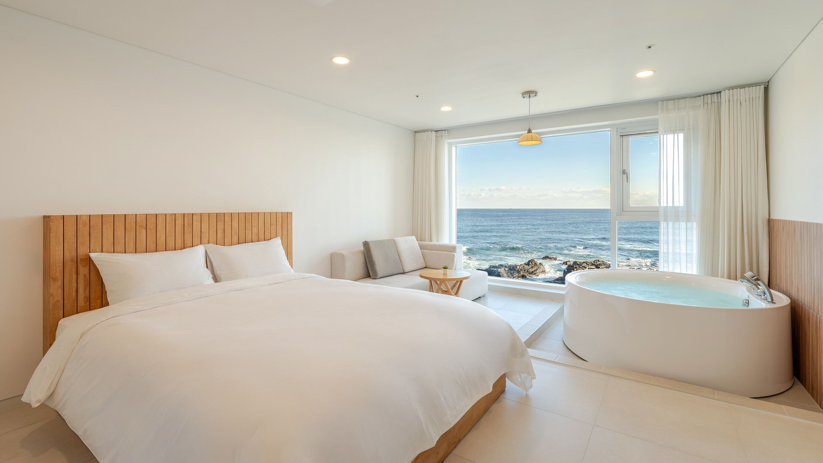 Basic Room, 1 Bedroom (Room 301 (Oceanview/Spa)) | 1 bedroom, free WiFi