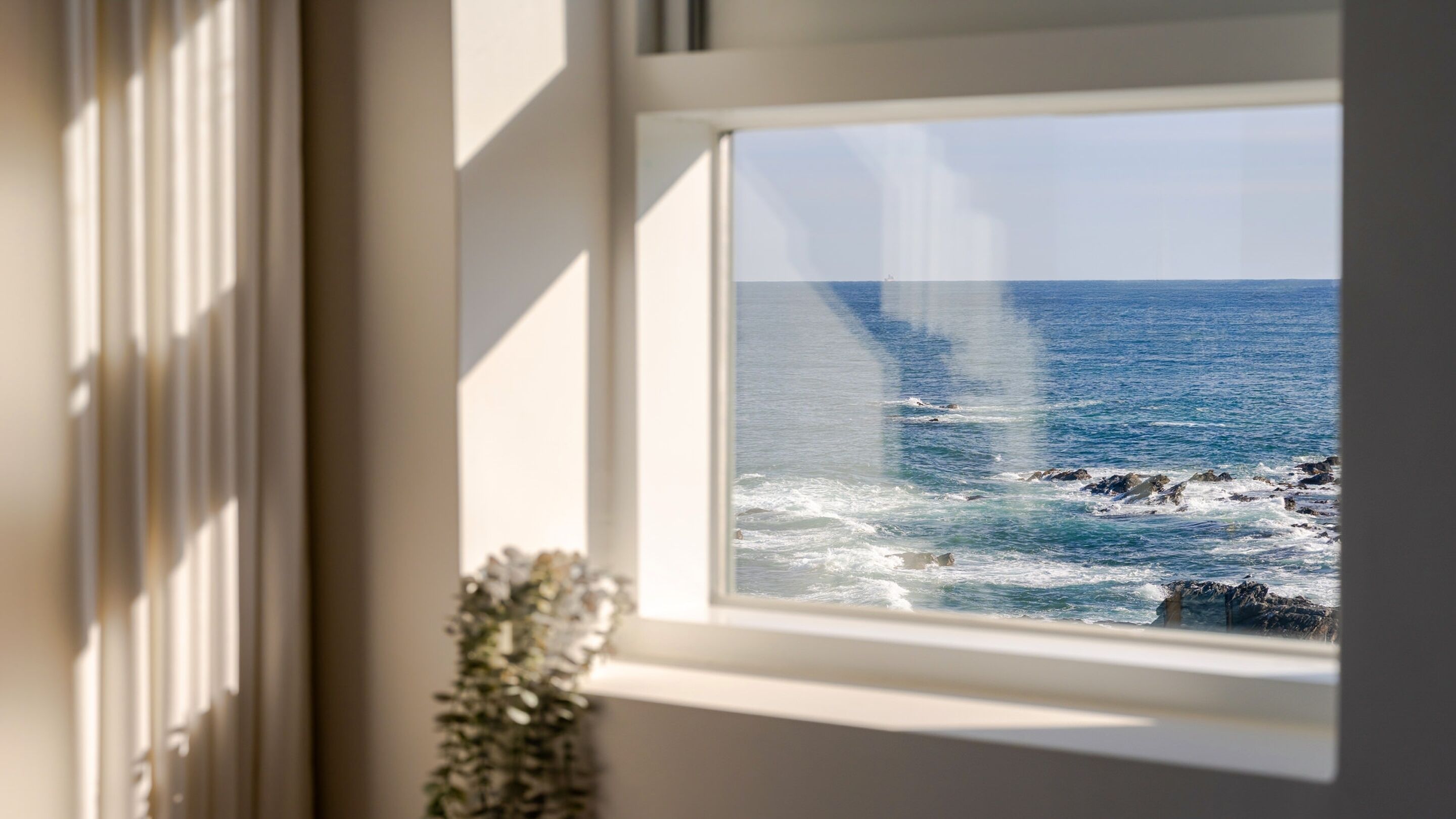 Basic Room, 1 Bedroom (Room 404 (Oceanview/Spa)) | 1 bedroom, free WiFi