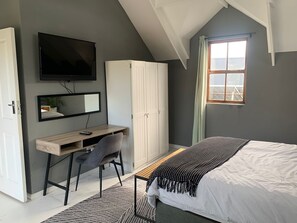 Fer et planche à repasser, Wi-Fi, draps fournis