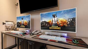 Familien-Suite | Laptopgeeigneter Arbeitsplatz, kostenloses WLAN