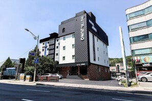 Façade de l’hébergement