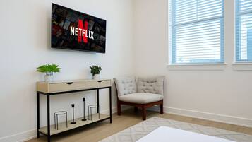 WiFi, bed sheets