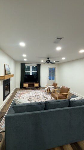 Relaxing home in Saltillo with plenty of space and just minutes from everything.