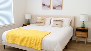 WiFi, bed sheets
