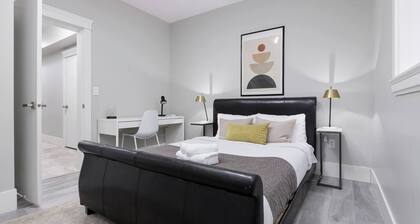 Cosy 2-bed Basement Suite in Quiet Neighbourhood