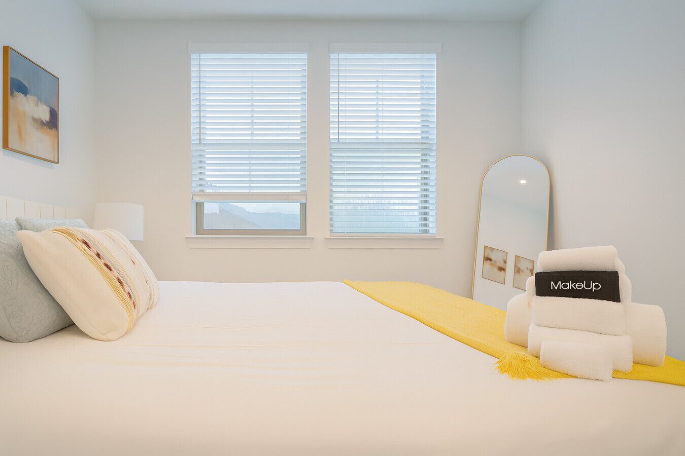 WiFi, bed sheets