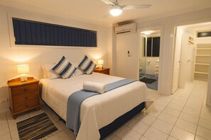 4 bedrooms, desk, iron/ironing board, WiFi