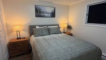 1 bedroom, iron/ironing board, free WiFi, bed sheets