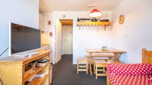 Apartment | Dining - Peaceful Alpine Escape, Risoul (Risoul)