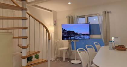 Penthouse Hongdae #3BR 2BA #Loft #8 Beds #terrace
