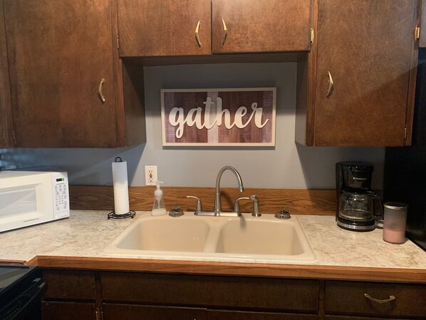 Private kitchen - 2-bedroom apartment in terrific Scottsbluff with AC and comfort (Scottsbluff)