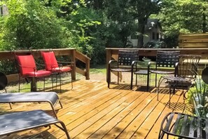 Terrace/patio - 2BR Porta Rosa: Your Lakeside Haven w/ AC (Lakeside)