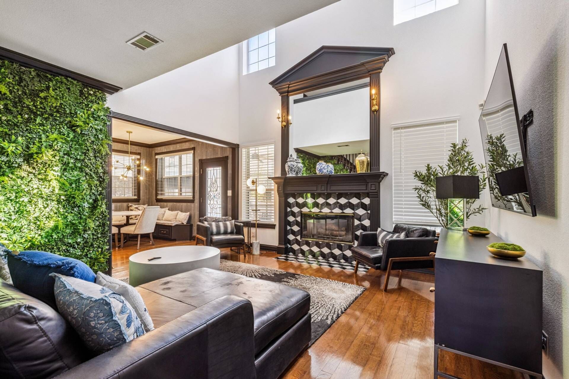 Smart TV, fireplace, offices