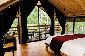 Deluxe Room, Hill View | In-room safe, blackout drapes, free WiFi