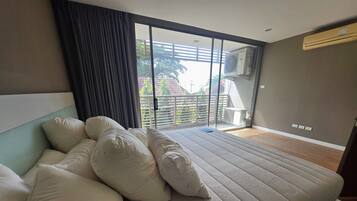 Pemandangan dari bilik