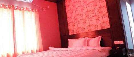 Bureau, Wi-Fi gratuit, draps fournis