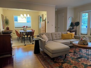 Smart TV, fireplace, computer monitors