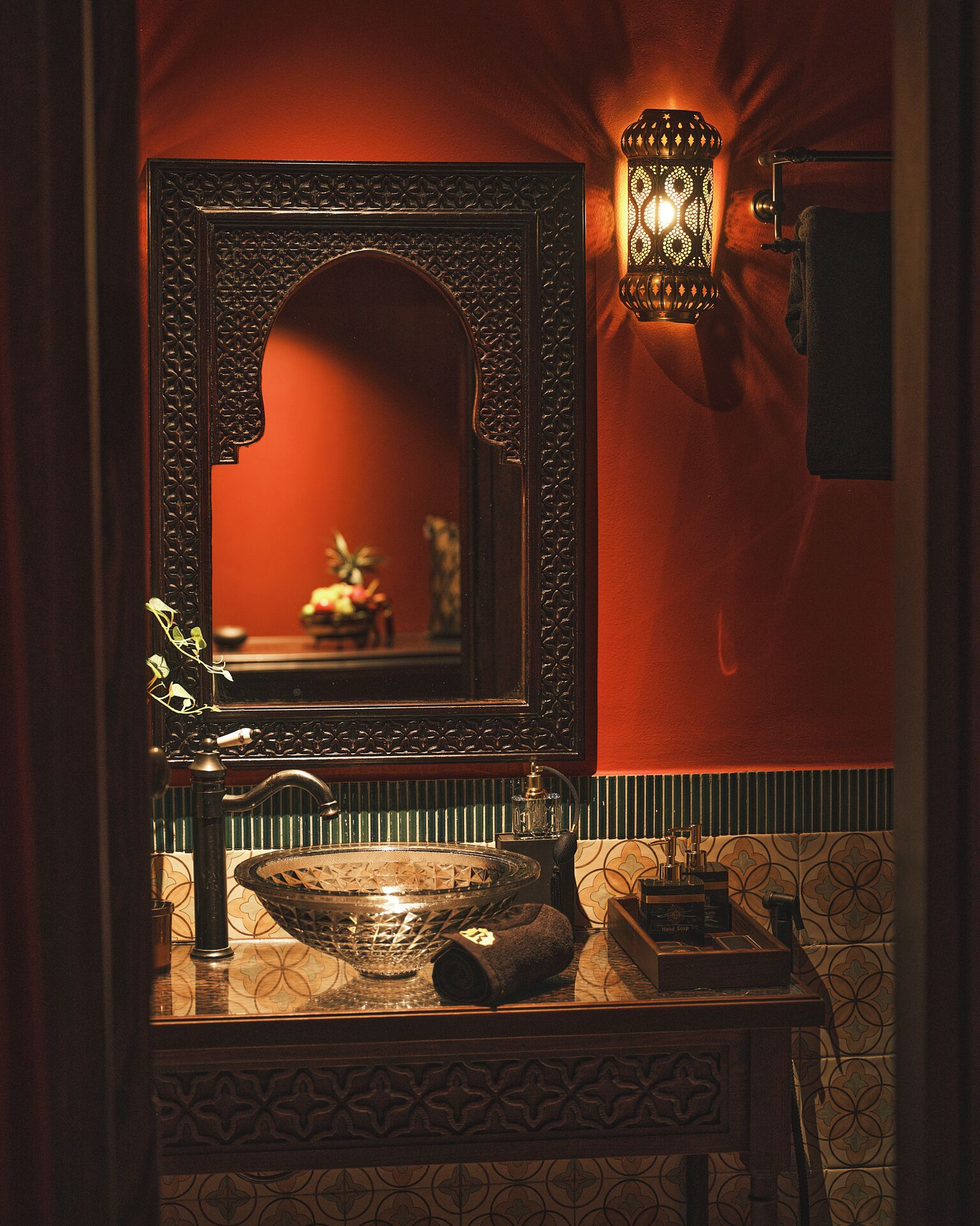 Rom – deluxe | Bad | Tøfler, håndklær, såpe og sjampo