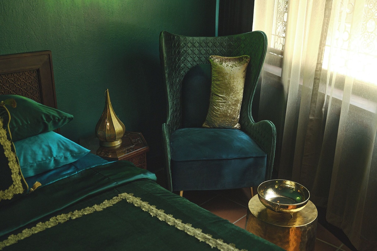 特色客房 | 客房內保險箱、免費無線上網