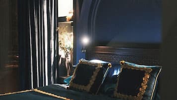 Signature kamer, 1 kingsize bed | Een kluis op de kamer, gratis wifi