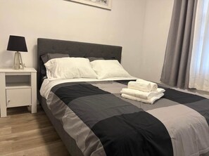 3 bedrooms, iron/ironing board, WiFi, bed sheets - Delightful 3-bedroom apartment in Montréal perfect for your stay (Montréal)