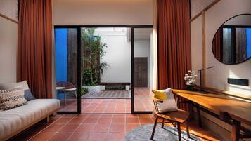 Free minibar items, in-room safe, desk, laptop workspace