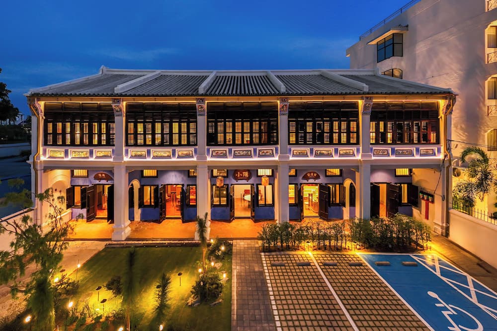 Cheong Fatt Tze - The Qing Suites
