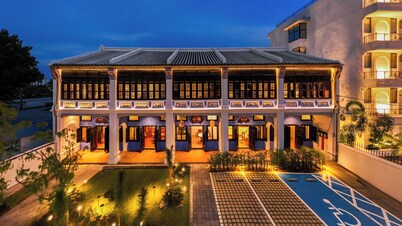Cheong Fatt Tze - The Qing Suites