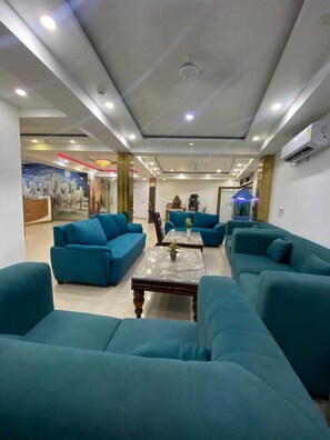 Reception - GROW MODESTY (New Delhi)